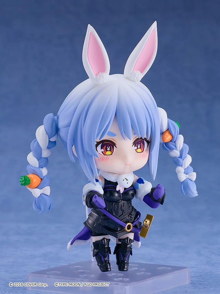 Nendoroid Usada Pekora (Mash Kyrielight Collaboration Ver.)