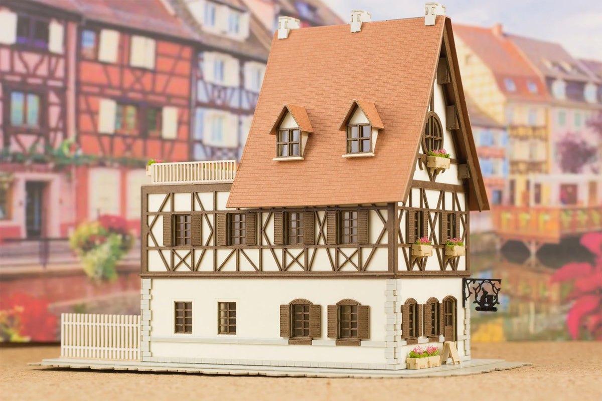 Plum PMOA Paper Kit Rabbit House 1/150 Scale Model Kit