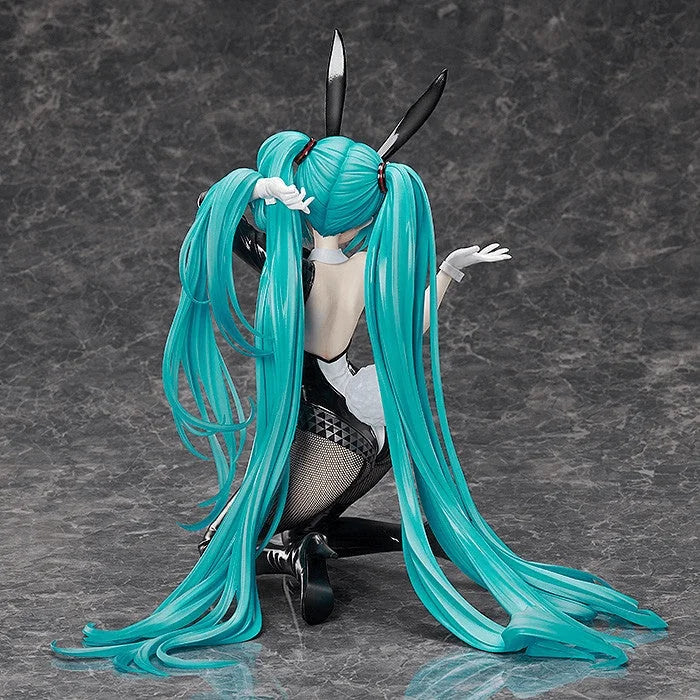 FREEing Hatsune Miku Bunny Ver. Scale Figure by SanMuYYB