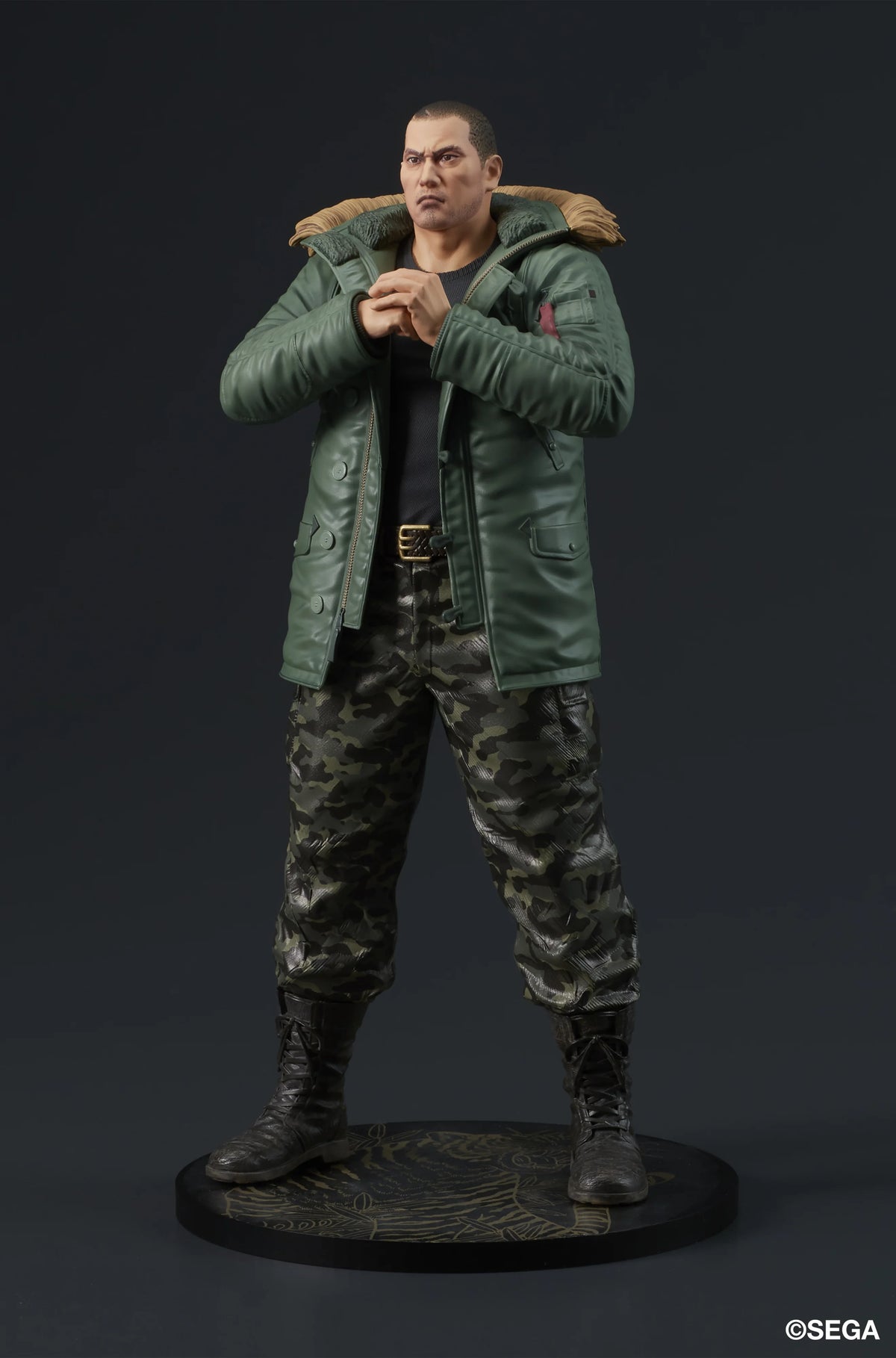 DIG Scale Figure Taiga Saejima Like a Dragon Statue