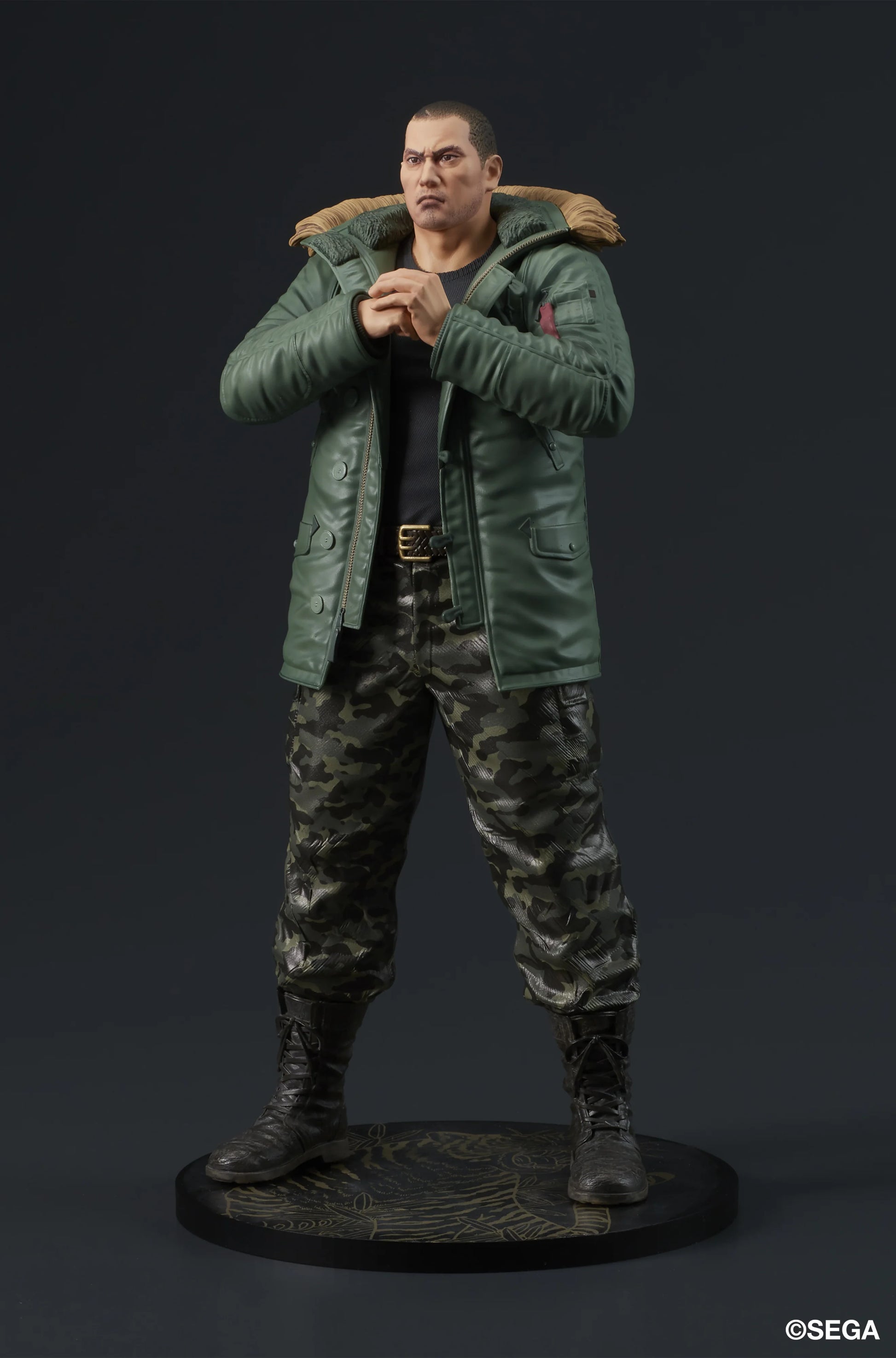 DIG Scale Figure Taiga Saejima Like a Dragon Statue