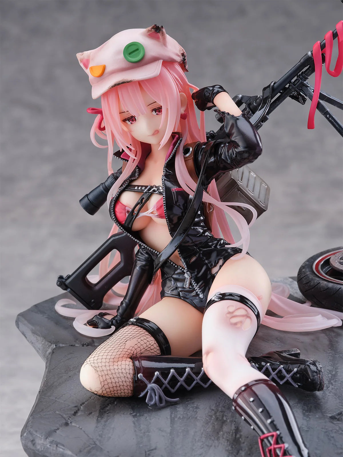 eStream UKM-2000 Heavy Damage Ver. 1/7 Scale Figure