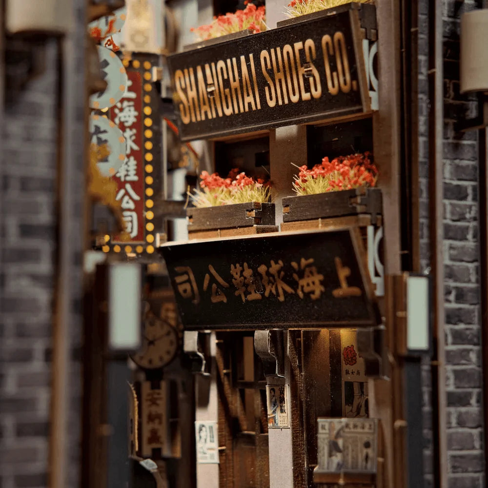 Old Shanghai Book Nook Kit