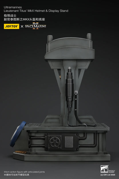Ultramarines Lieutenant Titus' MKX Helmet & Display Stand