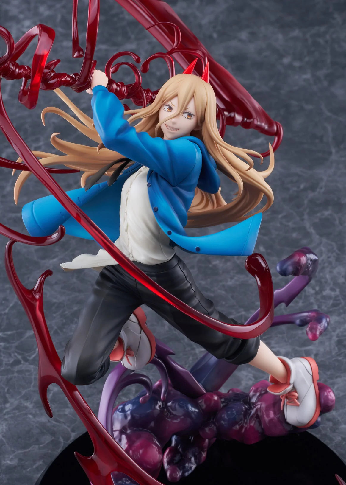 Claynel Power 1/7 Scale Figure Chainsaw Man