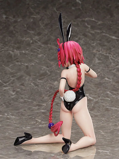 FREEing Mea Kurosaki Bare Leg Bunny Scale Figure