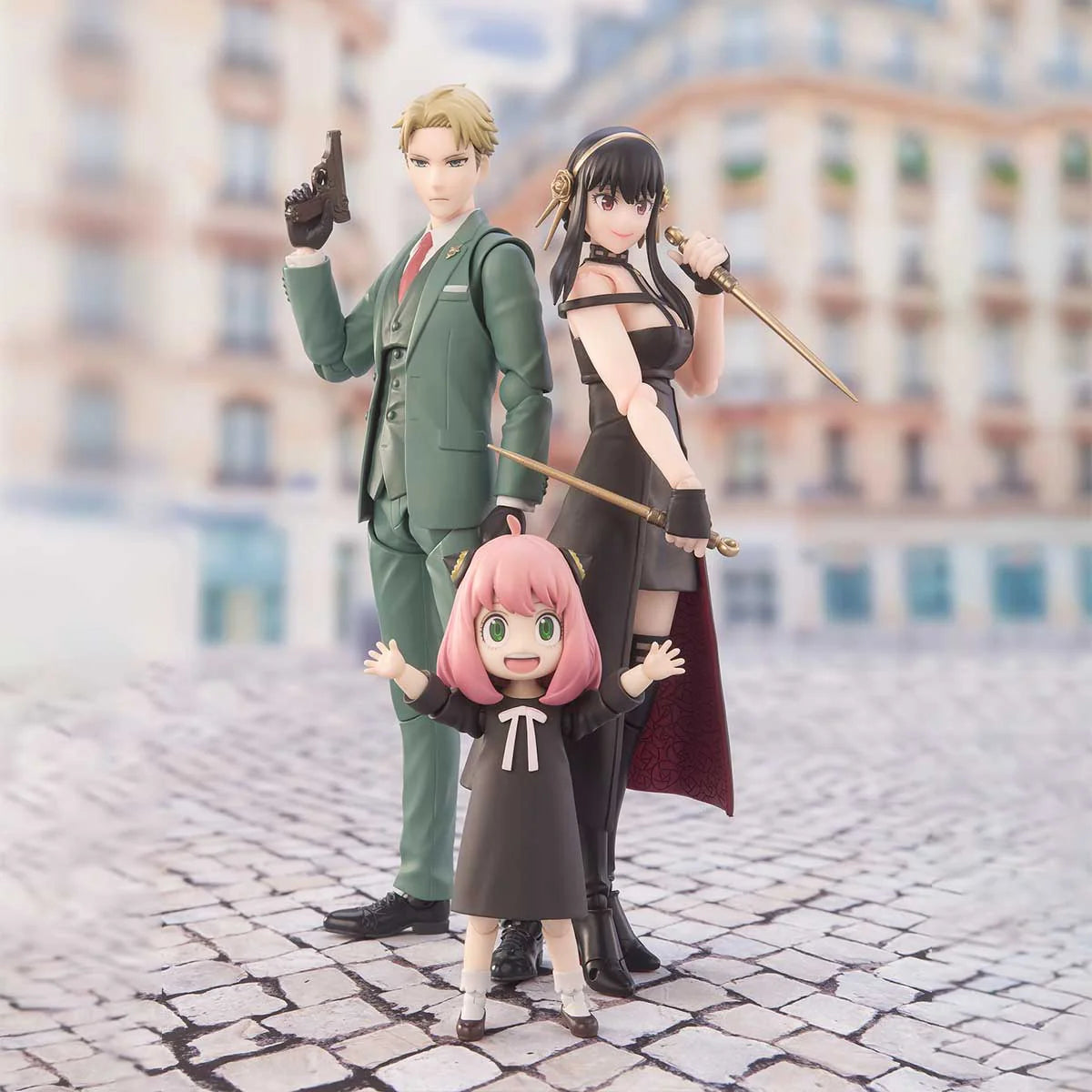S.H. Figuarts Yor Forger SPY x FAMILY Action Figure
