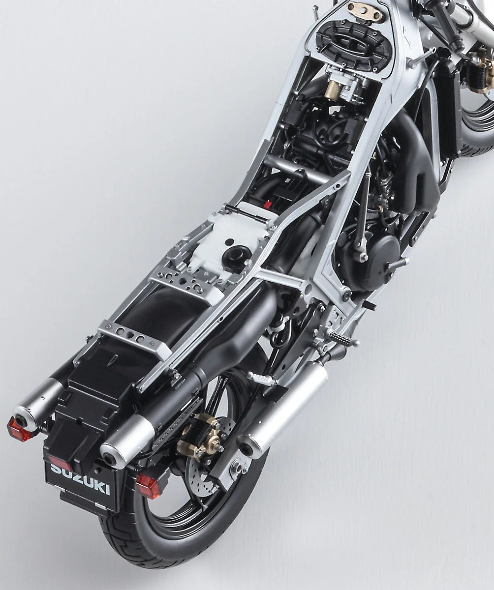 [BK9] 1:12 SUZUKI RG400Γ EARLY VERSION