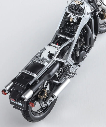 [BK9] 1:12 SUZUKI RG400Γ EARLY VERSION