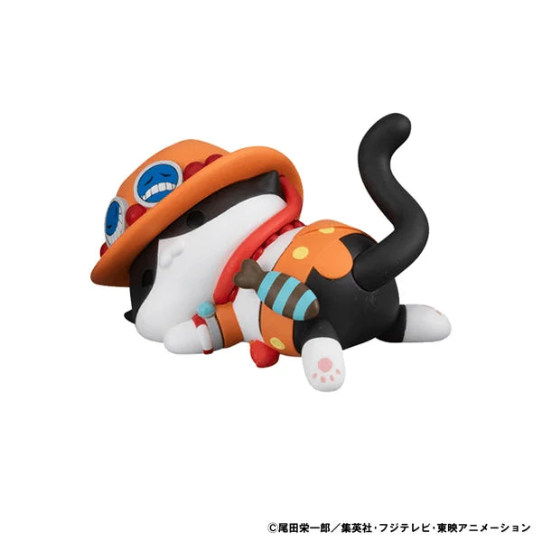MEGA CAT PROJECT ONE PIECE Nyan Piece Nyan！Stickie！ (Box of 8)