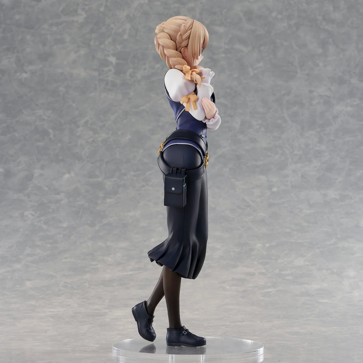 Union Creative Goblin Slayer II Receptionist Scale Figure