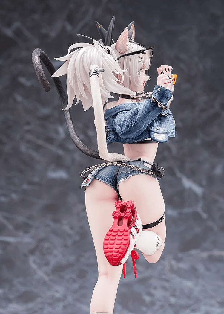 Wonderful Works Metako 1/7 Scale Figure with Stand