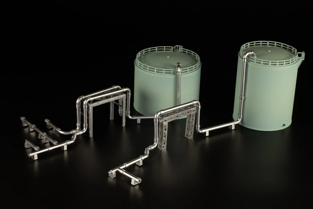 1/150 scale structure kit (Storage Tanks)