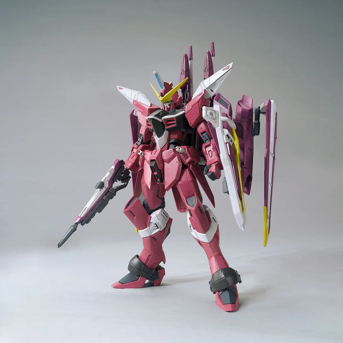 MG Gundam Seed - Justice Gundam, view 3
