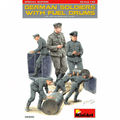 [35256] 1/35 German Soldiers w/ Fuel Drums. Special Edition